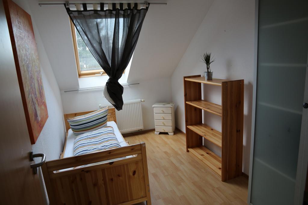 Nadines Ferienwohnung Krefeld Bagian luar foto