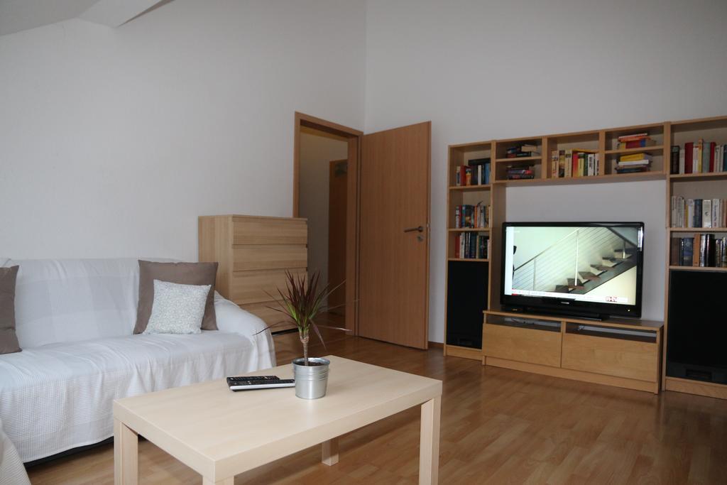 Nadines Ferienwohnung Krefeld Bagian luar foto
