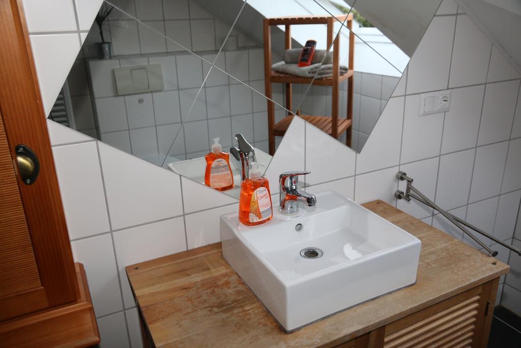 Nadines Ferienwohnung Krefeld Bagian luar foto