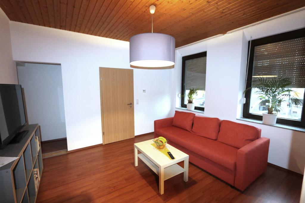 Nadines Ferienwohnung Krefeld Bagian luar foto