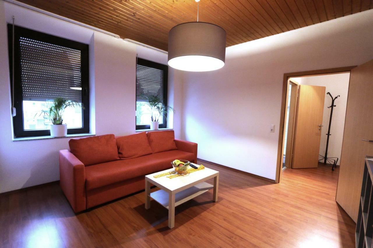 Nadines Ferienwohnung Krefeld Bagian luar foto